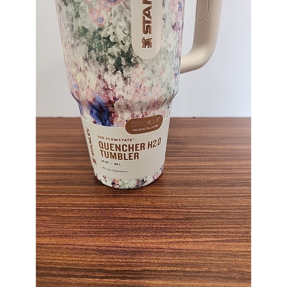Authentic Stanley x CALIA 30 oz. Quencher H2.0 FlowState Tumbler Olive Eden gold - Picture 6 of 8